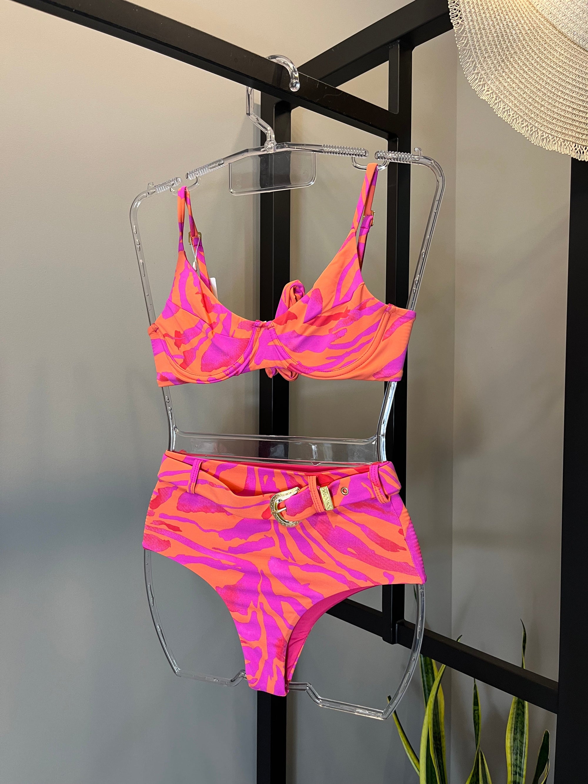 Biquini Hot Pant estampa Safari collors